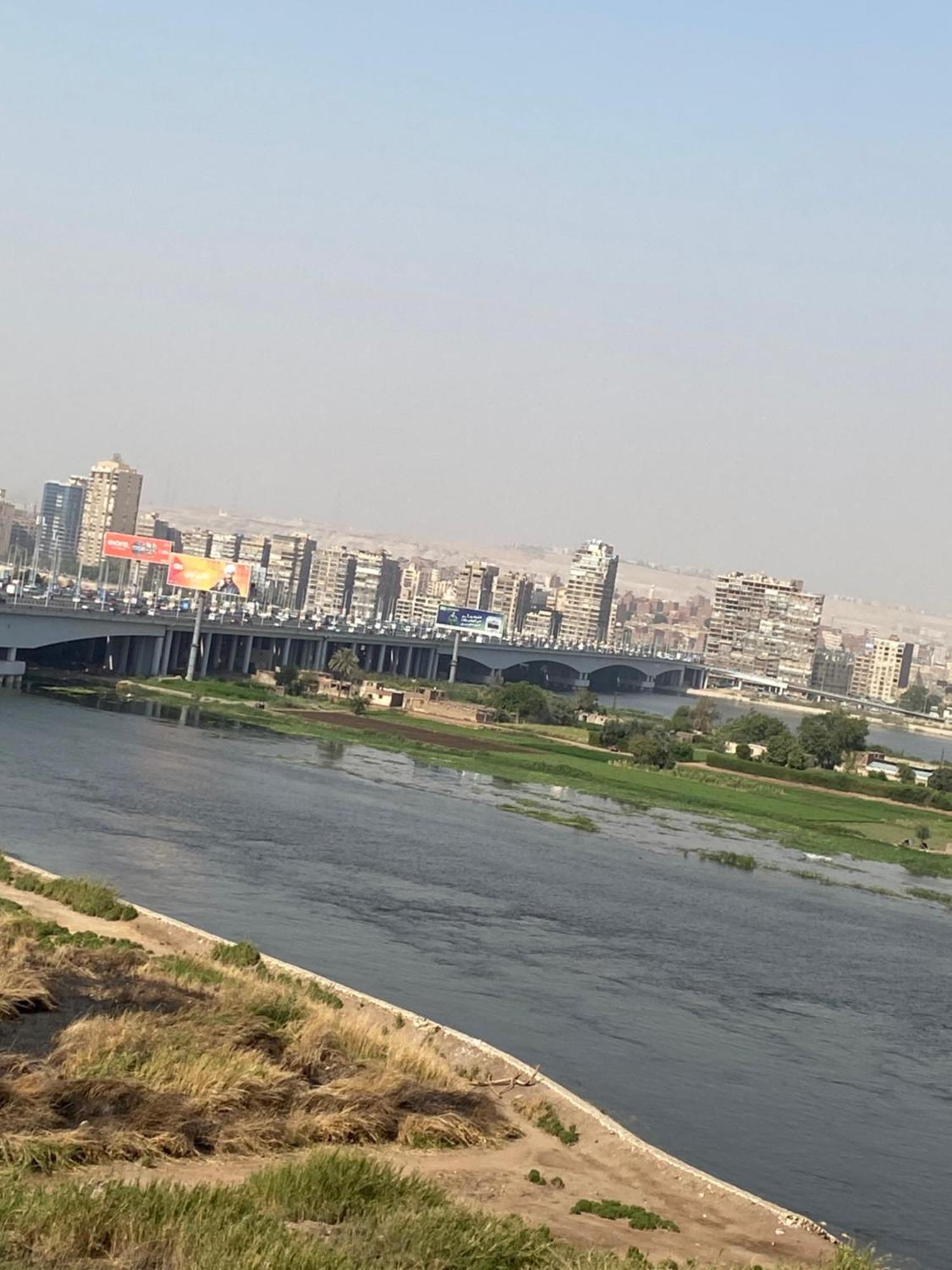 فاخرة مطلة على نهر النيل *