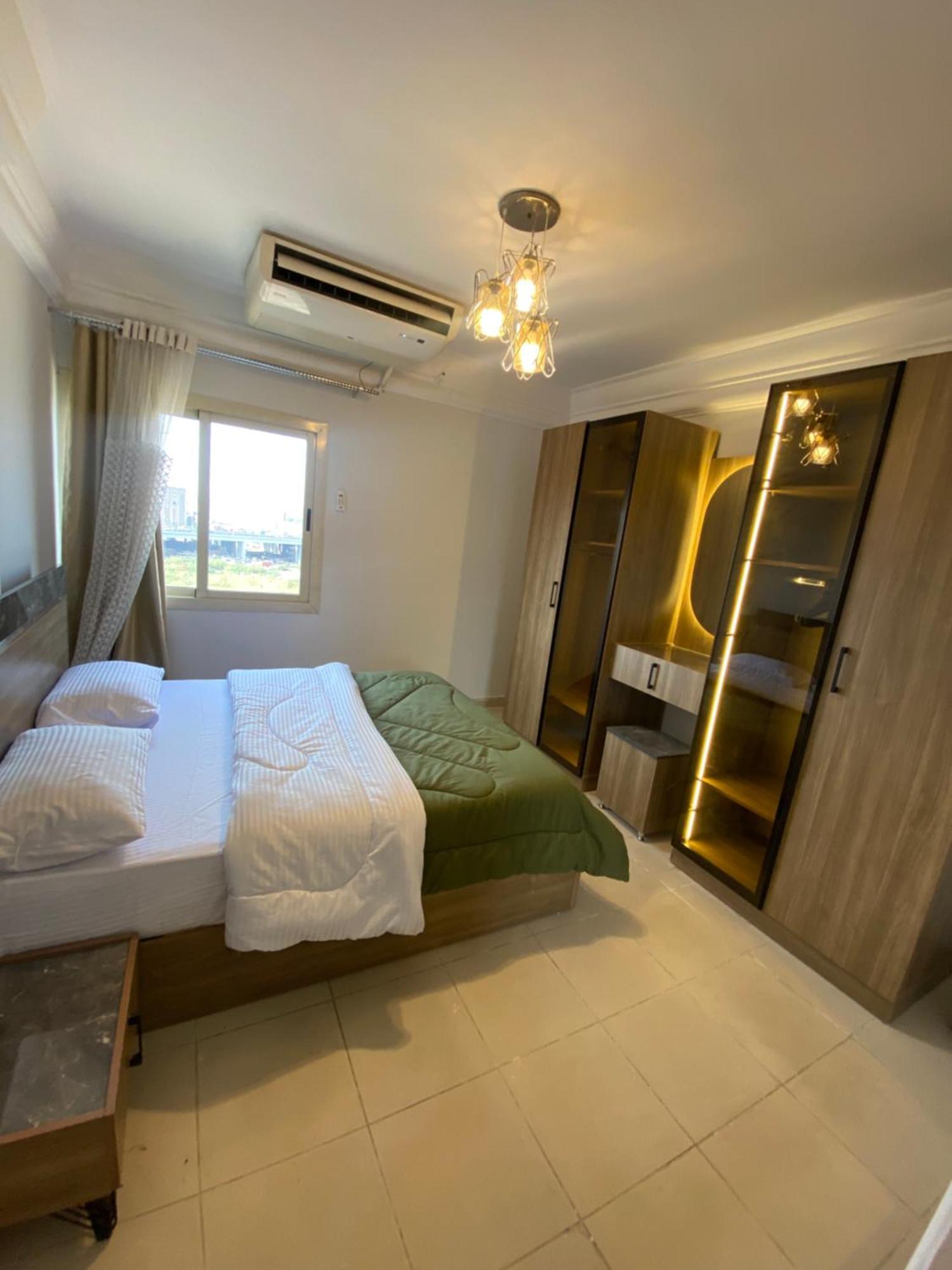 Apartment فاخرة مطلة على نهر النيل *